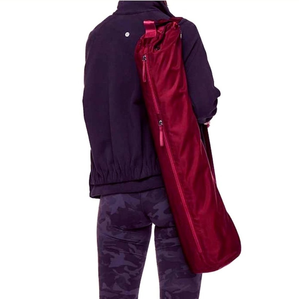 Lululemon Get Rolling Yoga Mat Bag Red Oxide NWT